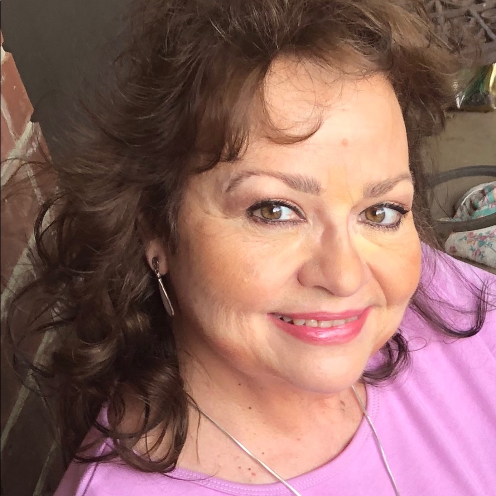 Meet your Posher, Marilyn